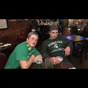 Meet your Posher, Ashton